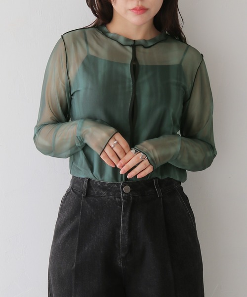 cheriella（シェリエラ）の「【cheriella】前後2WAYニュアンスウェーブホールシアートップス  2-WAY NUANCE WAVE HOLE SHEER TOPS（Tシャツ/カットソー・レディース・グリーン/アイボリー/ブルー/ダークグレー/ブラウン・MEDIUM）」の4枚目の写真