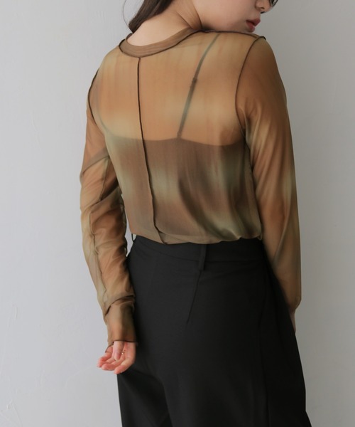 cheriella（シェリエラ）の「【cheriella】前後2WAYニュアンスウェーブホールシアートップス  2-WAY NUANCE WAVE HOLE SHEER TOPS（Tシャツ/カットソー・レディース・グリーン/アイボリー/ブルー/ダークグレー/ブラウン・MEDIUM）」の7枚目の写真
