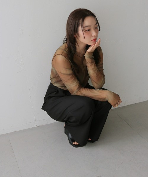 cheriella（シェリエラ）の「【cheriella】前後2WAYニュアンスウェーブホールシアートップス  2-WAY NUANCE WAVE HOLE SHEER TOPS（Tシャツ/カットソー・レディース・グリーン/アイボリー/ブルー/ダークグレー/ブラウン・MEDIUM）」の18枚目の写真