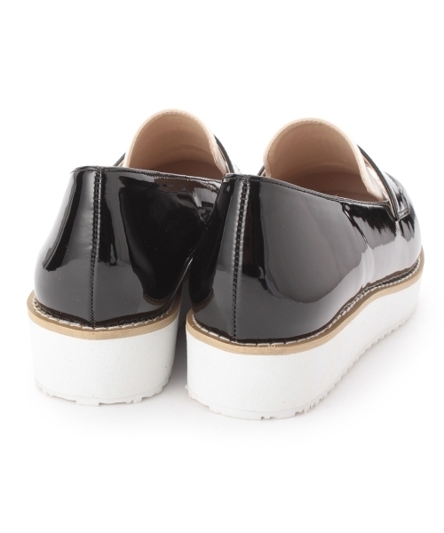 THE EMPORIUM（ジエンポリアム）の「エナメルローファー（その他シューズ・レディース・ブラック系その他/ブラック・45/25/35）」の4枚目の写真