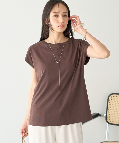 earth music&ecology(アースミュージックアンドエコロジー)の「フレンチスリーブTシャツ(Tシャツ/カットソー・レディース・ブラウン/チャコールグレー/ブラック/オフホワイト・FREE)」の13枚目の写真