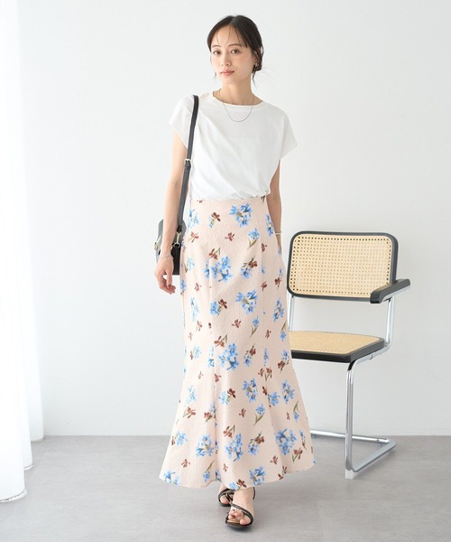 earth music&ecology(アースミュージックアンドエコロジー)の「フレンチスリーブTシャツ(Tシャツ/カットソー・レディース・ブラウン/チャコールグレー/ブラック/オフホワイト・FREE)」の20枚目の写真