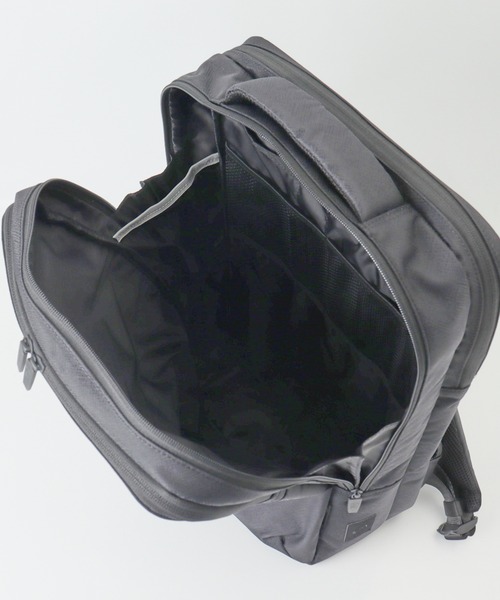 BACKYARD FAMILY(バックヤードファミリー)の「SML エスエムエル LAMINE 2WAY BUSINESS RUCKSACK K905003(バックパック/リュック・メンズ・ネイビー/ブラック・FREE)」の4枚目の写真