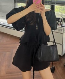 オフショルダートップスショートパンツセットアップ