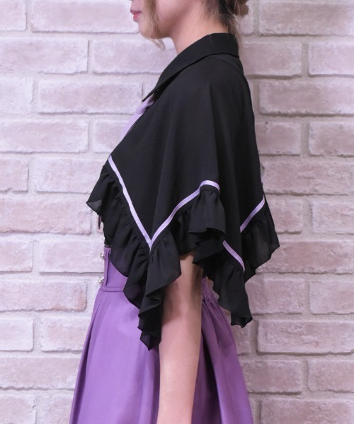 axes femme POETIQUE(アクシーズファムポエティック)の「スパークル刺繍ケープ風BL(シャツ/ブラウス・レディース・ホワイト/ブラック・MEDIUM)」の4枚目の写真