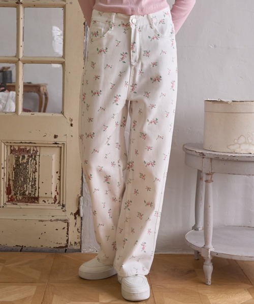 Birthday room(バースデイルーム)の「フラワーコットンパンツ/Floral Cotton Pants(その他パンツ・レディース・ホワイト・FREE)」の5枚目の写真