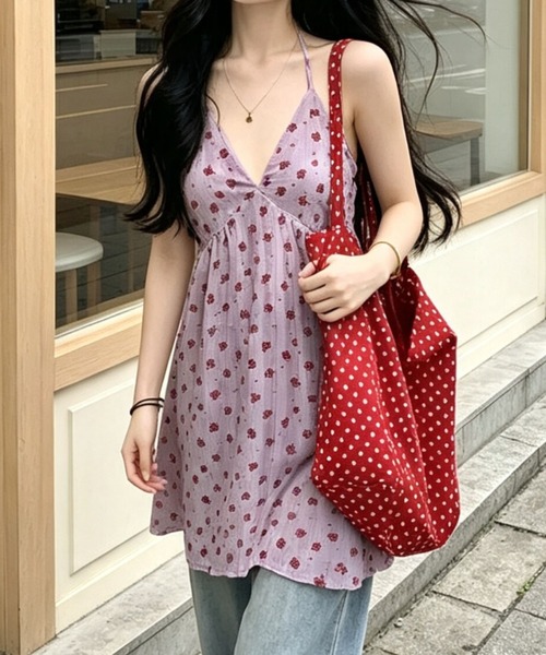 gossip!ロサンゼルス(ゴシップロサンゼルス)の「きゅんとする淡パープル小花柄!ハルタイ紐結びVネックキャミトップス(キャミソール・レディース・ラベンダー・S/M)」の1枚目の写真