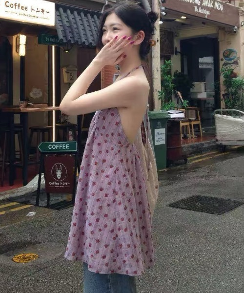 gossip!ロサンゼルス(ゴシップロサンゼルス)の「きゅんとする淡パープル小花柄!ハルタイ紐結びVネックキャミトップス(キャミソール・レディース・ラベンダー・S/M)」の8枚目の写真