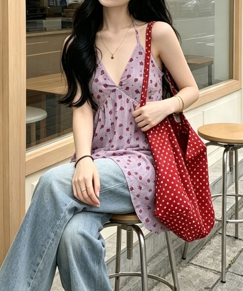 gossip!ロサンゼルス(ゴシップロサンゼルス)の「きゅんとする淡パープル小花柄!ハルタイ紐結びVネックキャミトップス(キャミソール・レディース・ラベンダー・S/M)」の3枚目の写真