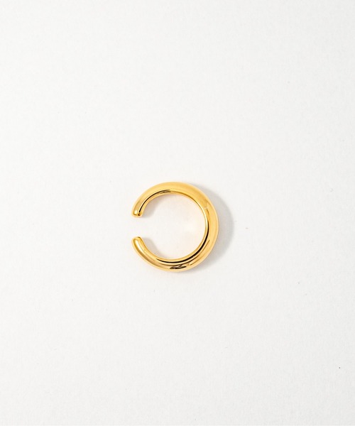 TOM WOOD（トムウッド）の「【TOMWOOD/トムウッド】Ear Cuff Slim Gold　ゴールド　イヤーカフ　ユニセックス（イヤーカフ・レディース・ゴールド・S/M）」の6枚目の写真