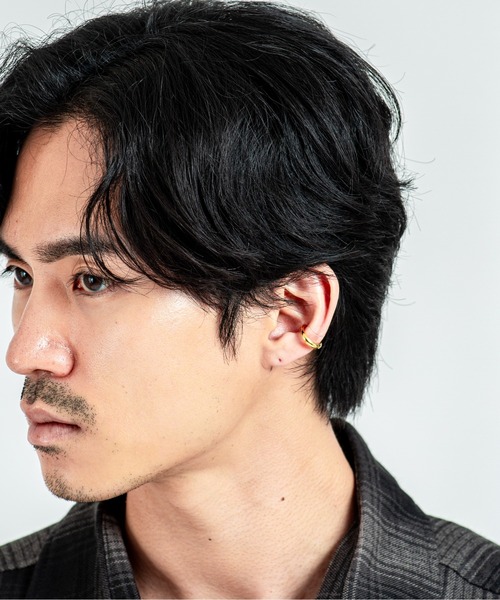 TOM WOOD（トムウッド）の「【TOMWOOD/トムウッド】Ear Cuff Slim Gold　ゴールド　イヤーカフ　ユニセックス（イヤーカフ・レディース・ゴールド・S/M）」の18枚目の写真