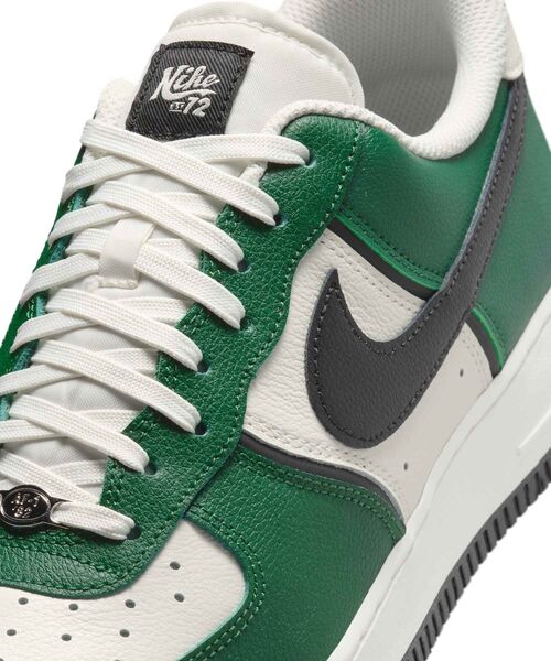 NIKE(ナイキ)の「ナイキ エア フォース 1 ‘07 LV8 メンズシューズ / Nike Air Force 1 '07 LV8 Men's Shoes IM5752-300 Fir(スニーカー・メンズ・カモフラージュ・26/27/26.5/28.5/28/25.5/25/24.5/27.5/30/29.5/29/24)」の6枚目の写真