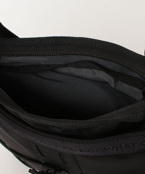 STUDIOUS(ステュディオス)の「WM×BRIEFING EVERYDAY SACOCHE(Tシャツ/カットソー・メンズ・ブラック・FREE)」の4枚目の写真