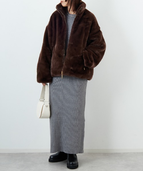 TATRAS（タトラス）の「【WEB先行予約】[TATRAS/タトラス] BARBRA エコファーブルゾン（ブルゾン・レディース・ブラック/ライトグレー/ブラウン・2/1）」の7枚目の写真