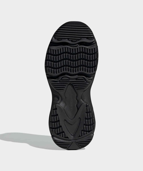 adidas(アディダス)の「オズガイア / Ozgaia / 厚底スニーカー / アディダスオリジナルス adidas Originals(スニーカー・レディース・ブラック・22.0cm/22.5cm/23.0cm/23.5cm/24.0cm/24.5cm/25.0cm/25.5cm/26.0cm/26.5cm/27.0cm/27.5cm/28.0cm)」の3枚目の写真