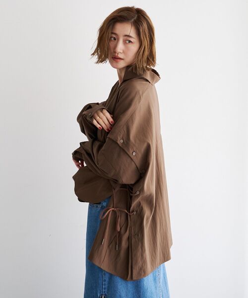 Editt by YECCA VECCA(エディットバイイェッカヴェッカ)の「マルチwayオーバーシャツ(シャツ/ブラウス・レディース・ブラウン/ストライプ/ダークグレー・FREE)」の4枚目の写真