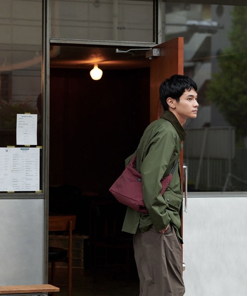 STANDARD SUPPLY(スタンダードサプライ)の「スタンダードサプライ / SIMPLICITY シンプリシティ / 26FW限定カラーTRIANGLE SHOULDER トライアングルショルダー(ショルダーバッグ・レディース・ボルドー・FREE)」の3枚目の写真