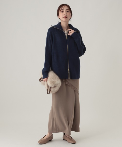 Elura（エルーラ）の「毛玉しらずジップカーディガン＜WEB限定カラーあり＞/865951（カーディガン/ボレロ・レディース・グレイッシュベージュ/バーガンディー/ネイビー/ホワイト・FREE）」の15枚目の写真