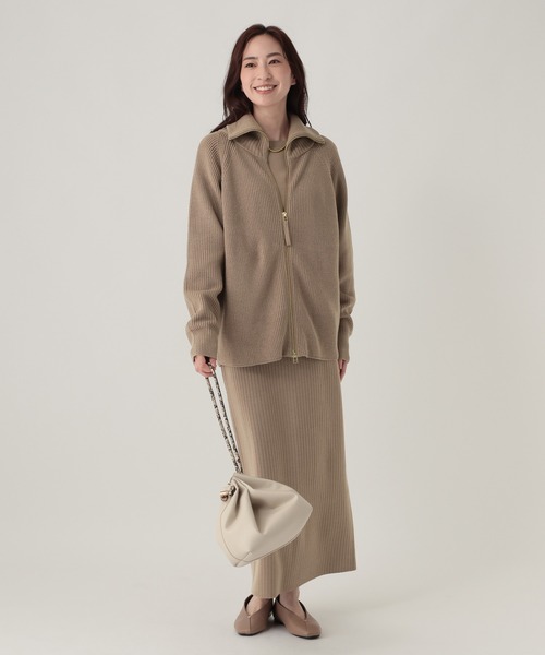 Elura（エルーラ）の「毛玉しらずジップカーディガン＜WEB限定カラーあり＞/865951（カーディガン/ボレロ・レディース・グレイッシュベージュ/バーガンディー/ネイビー/ホワイト・FREE）」の22枚目の写真