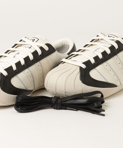 Y-3(ワイスリー)の「Y-3 SUPERSTAR 3G(スニーカー・メンズ・ホワイト×ブラック・22.5cm/23.0cm/23.5cm/24.0cm/24.5cm/25.0cm/28.5cm/29.0cm/29.5cm/25.5cm/26.0cm/26.5cm/27.0cm/27.5cm/28.0cm)」の3枚目の写真