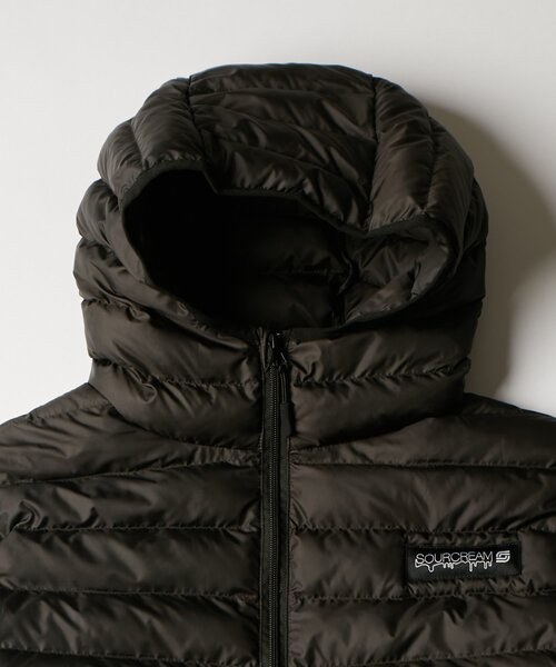 Sourcream(サワークリーム)の「【26AW LOOK掲載品番】【Sourcream】中綿アノラックパーカー(マウンテンパーカー・メンズ・ホワイト/ライトグレー/ブラック/サンドベージュ/サックスブルー・FREE)」の8枚目の写真