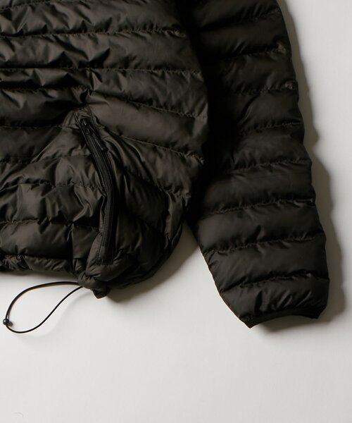 Sourcream(サワークリーム)の「【26AW LOOK掲載品番】【Sourcream】中綿アノラックパーカー(マウンテンパーカー・メンズ・ホワイト/ライトグレー/ブラック/サンドベージュ/サックスブルー・FREE)」の11枚目の写真