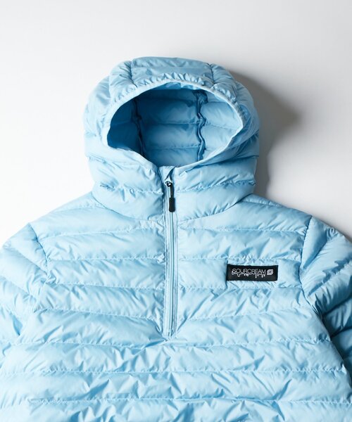 Sourcream(サワークリーム)の「【26AW LOOK掲載品番】【Sourcream】中綿アノラックパーカー(マウンテンパーカー・メンズ・ホワイト/ライトグレー/ブラック/サンドベージュ/サックスブルー・FREE)」の20枚目の写真