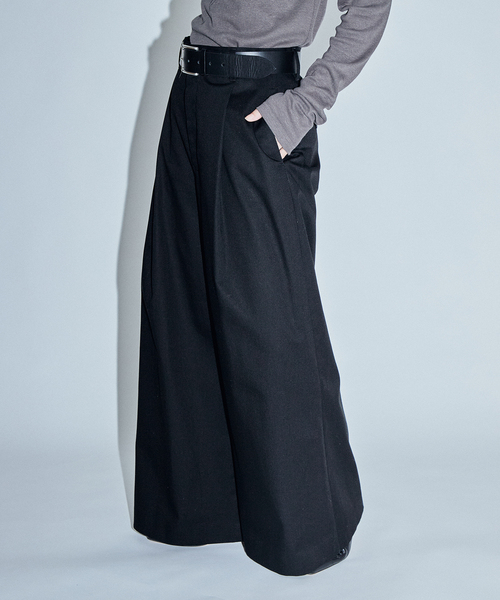 JOURNAL STANDARD(ジャーナルスタンダード)の「【ASIDE】ブリティッシュツイルワイドパンツ(チノパンツ・レディース・ベージュ/ブラック・38/36)」の1枚目の写真