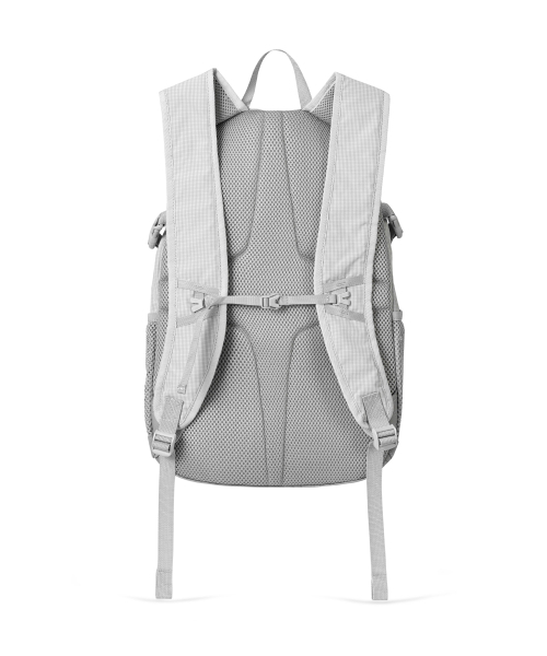 FENNEC(フェネック)の「DAY POCKET BACKPACK - GREY(バックパック/リュック・レディース・その他・FREE)」の6枚目の写真
