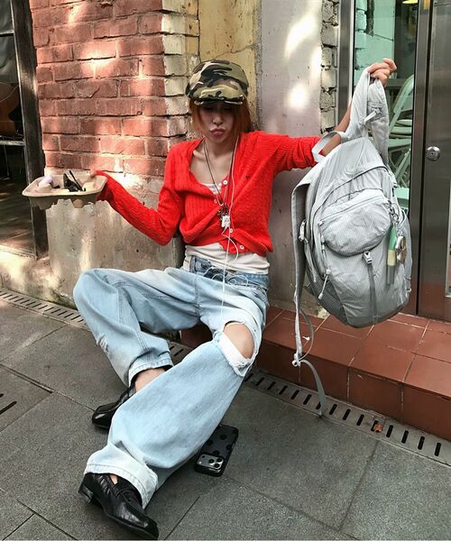 FENNEC(フェネック)の「DAY POCKET BACKPACK - GREY(バックパック/リュック・レディース・その他・FREE)」の13枚目の写真