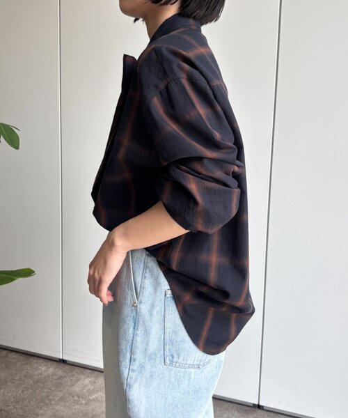Jena espace merveilleux(ジェナ エスパスメルヴェイユ)の「チェックリボンシャツ(シャツ/ブラウス・レディース・ネイビー/アイボリー・FREE)」の13枚目の写真