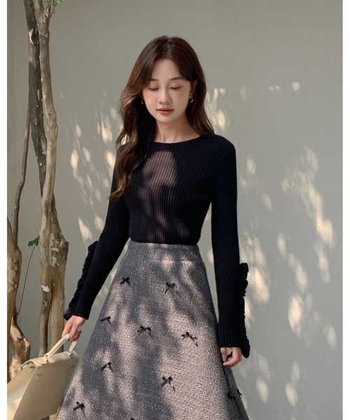 BIRTHDAY BASH(バースデイバッシュ)の「FRILL SLEEVE KNIT(フリルスリーブニットトップス)(ニット/セーター・レディース・ホワイト/ブラック・SMALL/MEDIUM)」の18枚目の写真