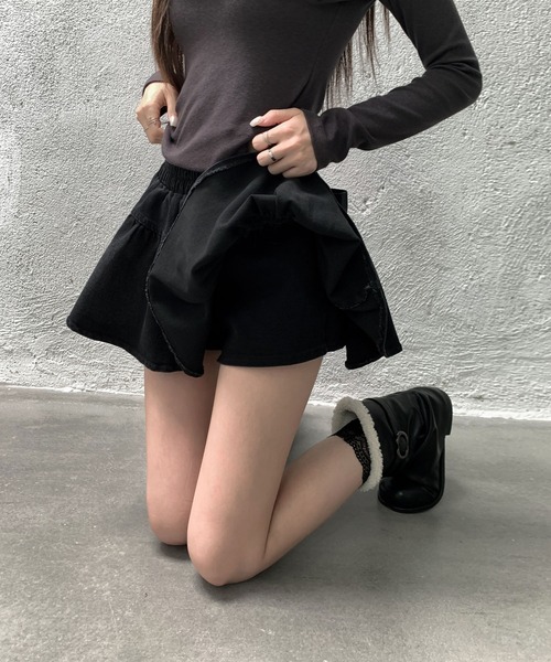 VEILA(ヴェイラ)の「バックリボン フレアデニムミニスカート(スカート・レディース・ブラック・S/M/L)」の4枚目の写真
