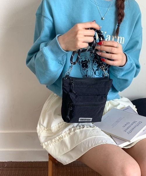 lulufa(ルルファ)の「フロントポケットスクエアミニショルダーバッグ(ショルダーバッグ・レディース・イエロー/オフホワイト/ブラック/グレー・FREE)」の13枚目の写真