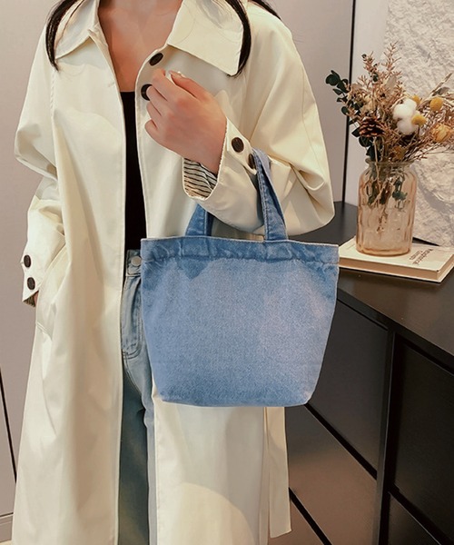 VIBGYOR(ヴィブジョー)の「Mignonjour/デニムミニトートバッグ M2976(トートバッグ・レディース・ブルー/ライトブルー・FREE)」の4枚目の写真