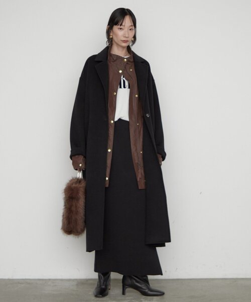 LOUNGEDRESS(ラウンジドレス)の「《名品コートをブラッシュアップ》ロングリバーコート(その他アウター・レディース・キャメル/ブラック/ライトベージュ・FREE)」の5枚目の写真