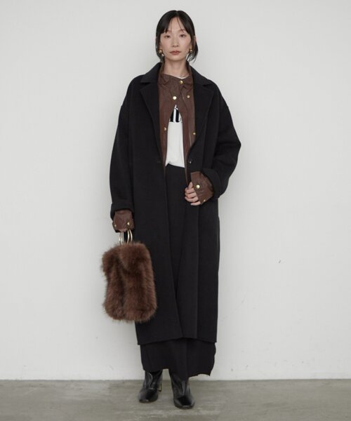 LOUNGEDRESS(ラウンジドレス)の「《名品コートをブラッシュアップ》ロングリバーコート(その他アウター・レディース・キャメル/ブラック/ライトベージュ・FREE)」の6枚目の写真
