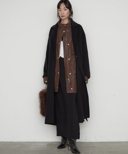 LOUNGEDRESS(ラウンジドレス)の「《名品コートをブラッシュアップ》ロングリバーコート(その他アウター・レディース・キャメル/ブラック/ライトベージュ・FREE)」の8枚目の写真