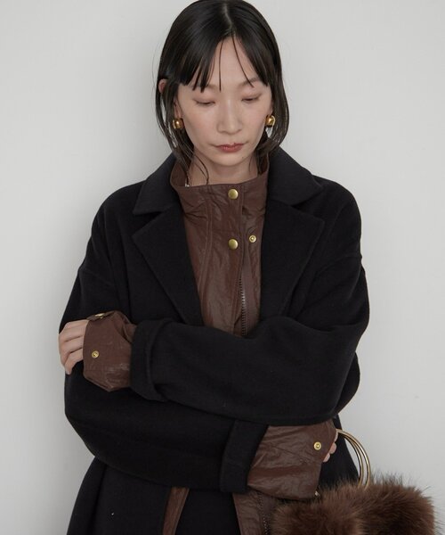 LOUNGEDRESS(ラウンジドレス)の「《名品コートをブラッシュアップ》ロングリバーコート(その他アウター・レディース・キャメル/ブラック/ライトベージュ・FREE)」の12枚目の写真