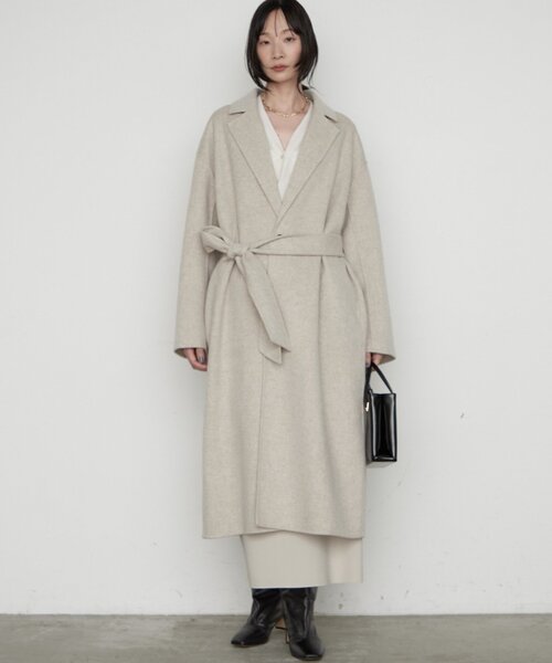 LOUNGEDRESS(ラウンジドレス)の「《名品コートをブラッシュアップ》ロングリバーコート(その他アウター・レディース・キャメル/ブラック/ライトベージュ・FREE)」の17枚目の写真