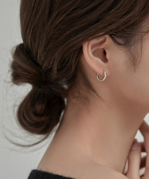 almo(アルモ)の「【466923】デザインフープピアス(RO)(ピアス(両耳用)・レディース・シルバー・SMALL/MEDIUM)」の4枚目の写真