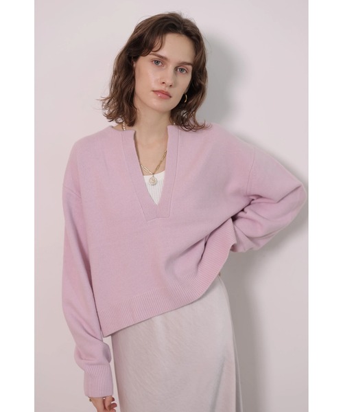 CADUNE(カデュネ)の「Bellaキーネックニット(ニット/セーター・レディース・ピンク/レッド/ネイビー/ホワイト/ミント・38)」の4枚目の写真