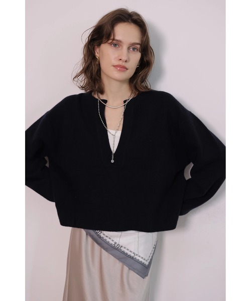 CADUNE(カデュネ)の「Bellaキーネックニット(ニット/セーター・レディース・ピンク/レッド/ネイビー/ホワイト/ミント・38)」の7枚目の写真
