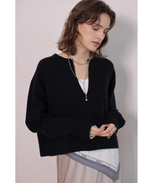 CADUNE(カデュネ)の「Bellaキーネックニット(ニット/セーター・レディース・ピンク/レッド/ネイビー/ホワイト/ミント・38)」の9枚目の写真