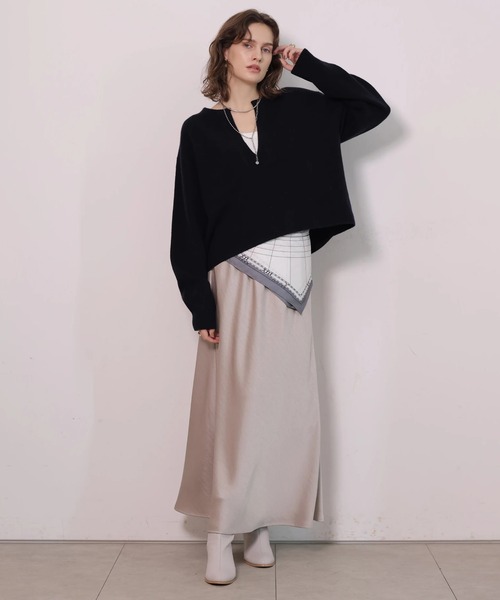 CADUNE(カデュネ)の「Bellaキーネックニット(ニット/セーター・レディース・ピンク/レッド/ネイビー/ホワイト/ミント・38)」の12枚目の写真