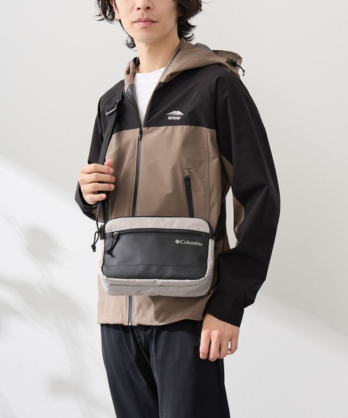 Columbia(コロンビア)の「3L ショルダーバッグ ポリエステル×PUレザー Columbia(ショルダーバッグ・メンズ・ブラック/ネイビー・FREE)」の3枚目の写真