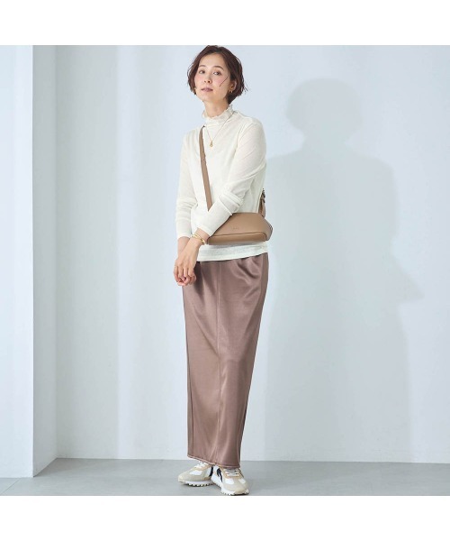 Belle Maison(ベルメゾン)の「スラブシアーハイネックカットソー【乾燥機OK】(Tシャツ/カットソー・レディース・オフホワイト/グレー/チャコール・L/M/S)」の6枚目の写真