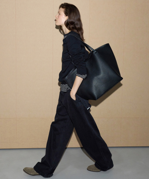 LEVAR（レバー）の「Carry-all Bowl Bag - Black（トートバッグ・レディース・その他・FREE）」の4枚目の写真