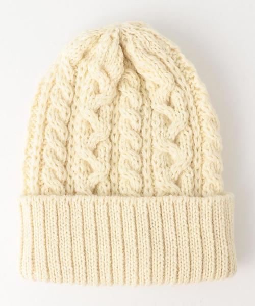 BEAUTY&YOUTH UNITED ARROWS（ビューティーアンドユースユナイテッドアローズ）の「＜HIGHLAND 2000＞ケーブル＆リブ ニットキャップ ◆（ニットキャップ/ビーニー・レディース・ワインレッド/ホワイト/ダークグレー/ナチュラル・FREE）」の2枚目の写真