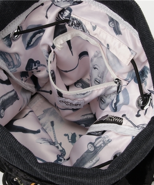 Casselini（キャセリーニ）の「【Casselini(キャセリーニ)】ベルベットスカジャンリュック（バックパック/リュック・レディース・ブルー/ブラック/ピンク・FREE）」の6枚目の写真